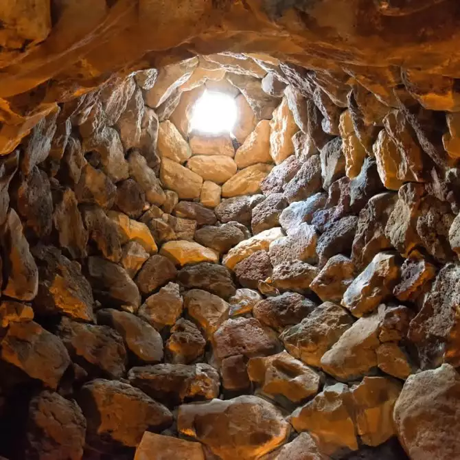 hotel is arenas resort narbolia sardegna archeologia